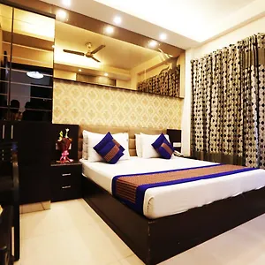 Hotel Fabexpress Yug Karol Bagh, Delhi (National Capital Territory of India)