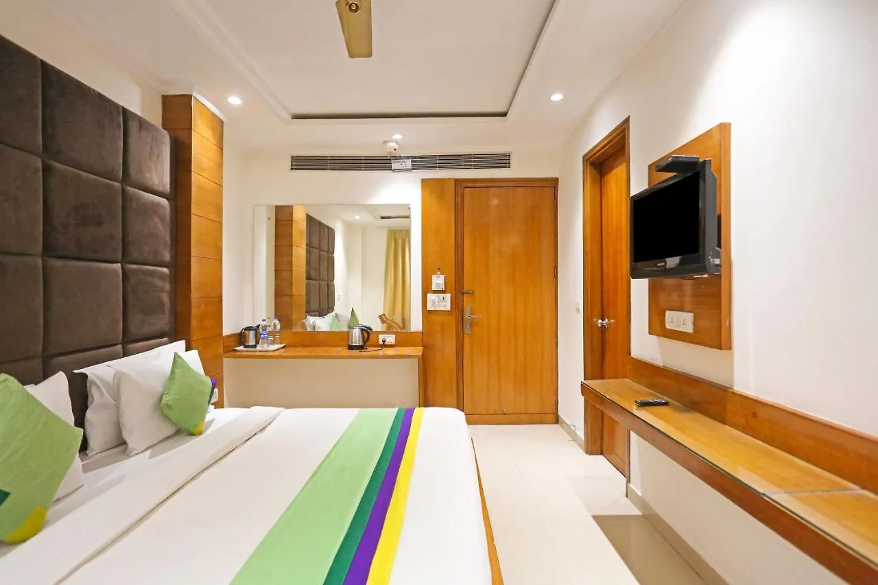 Hotel Fortuner Karol Bagh Just 1 Km From New Delhi Railway Station