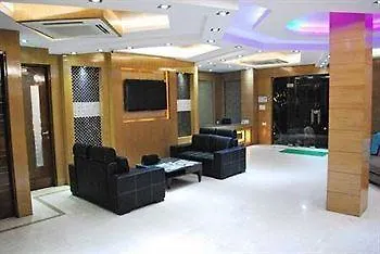 Hotel Fortuner Karol Bagh Just 1 Km From New Delhi Railway Station 4*, Delhi (National Capital Territory of India)