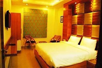 Hotel Fortuner Karol Bagh Just 1 Km From New Delhi Railway Station India